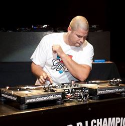 Picture of DJ Flux