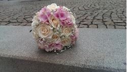 Obrázek z Svatební kytice - Růže 