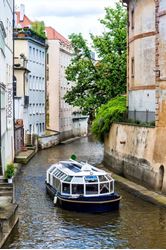 Picture of Elektronemo Solar Boat