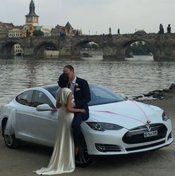 Picture of Wedding Tesla S