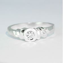 Obrázek Zásnubní prsten NUNKI s briliantem